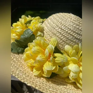 Vintage Kentucky Derby Straw Floral Hat Yellow thumbnail 4