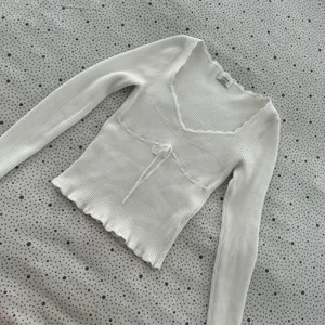 Aritzia Soloist Sweater White thumbnail 3