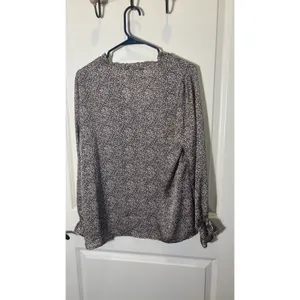 Sabrina Lauren Medium Blouse Animal Print Ruffle V-Neck Long Sleeve‎ Flowy Work thumbnail 8