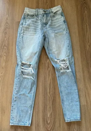 American Eagle Light Wash Distressed Jeans thumbnail 1