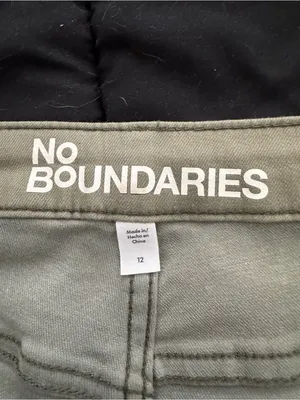 No Boundaries Olive Green Cargo Pants thumbnail 3