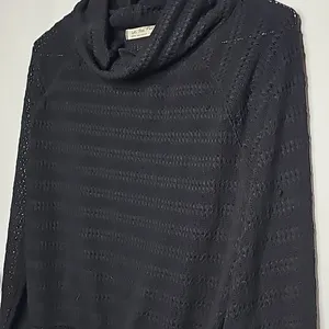 Free People raw hem cowl neck long sleeve knitted black pull over sweater sz M thumbnail 3