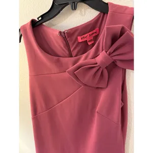Betsey Johnson Pink Bow Shoulder Sheath Dress Sleeveless Asymmetrical Seam 2 thumbnail 2