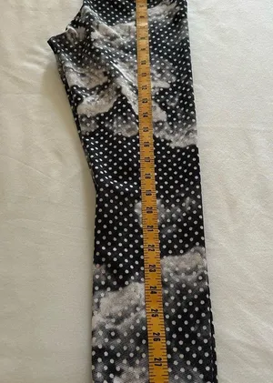 Lululemon - Black Polka-Dot Floral Cropped Leggings - Womens Size 4 thumbnail 13