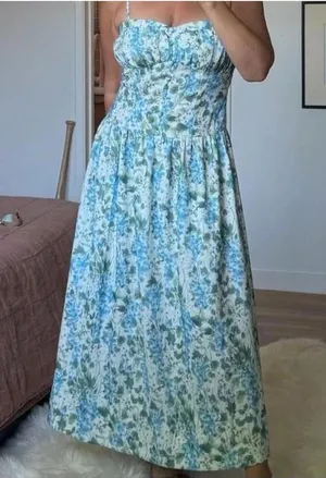 Astr the Label Capria Maxi Dress in Blue Green Flora thumbnail 1