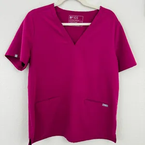 Figs Women's Casma Three Pocket Scrub Uniform Top Shirt Dark Magenta Size L thumbnail 1