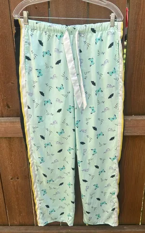 Victoria’s Secret Butterflies And Bunnies Satin Pajama Pants Size Large thumbnail 1
