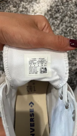 Converse thumbnail 2