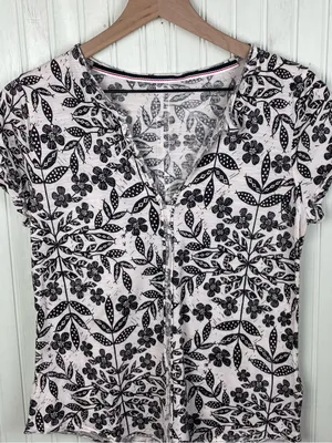 Anthropologie Press Relief Pilcro Spliced-Neck Tee Size Small Black White Floral thumbnail 11