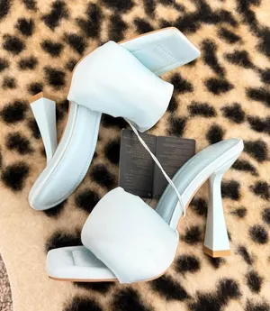 NWT Forever 21 Light Blue Leather Puffy Heel Sandals Women's Boho Slip-On Heels thumbnail 1