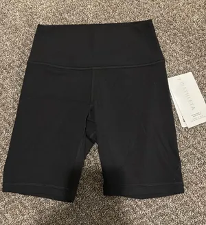 Athleta shorts thumbnail 1