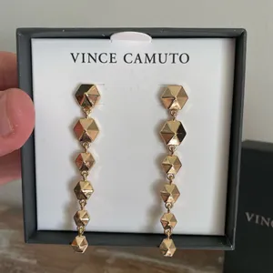 Vince Camuto Gold Pyramid Drop Earrings thumbnail 3