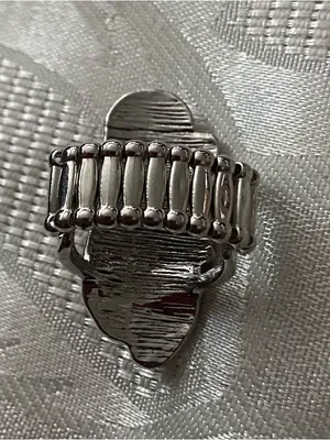 Womens Finger Ring Faux Turquoise Stones Silver Tone Metal Elastic Back Western thumbnail 7