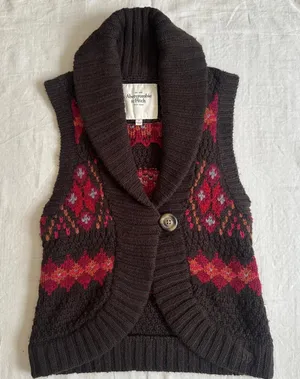 Abercrombie & Fitch Brown and Red Knit Sweater Vest Size Small thumbnail 1