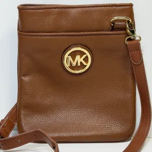 Michael‎ Kors Fulton Crossbody Bag Brown Pebbled Leather Gold Logo Bag Designer thumbnail 1