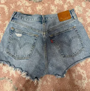 Levi’s 501 Shorts High-Rise thumbnail 1