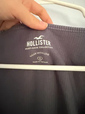 Hollister Top  thumbnail 3