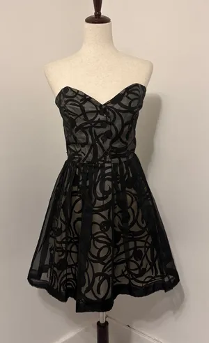 American Vintage Reworked Vintage Strapless Black Evening Dress thumbnail 1