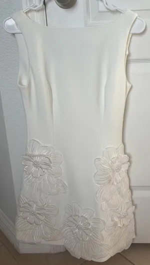 Elliatt Janelle Mini Dress In White thumbnail 1