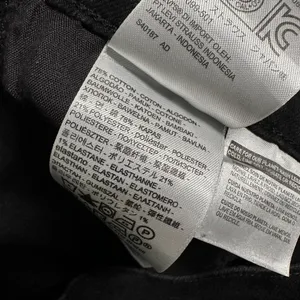 Levis 505 Womens 29‎ Straight Black Denim Jeans Flat Front 5 Pocket Design thumbnail 8