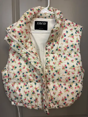 Anwnd Floral Puff Vest thumbnail 1