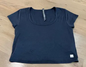 Vuori Halo Short Sleeve Crop Top dream Knit azure heather blue size XL thumbnail 1