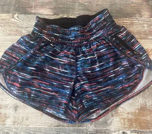 Lululemon Training Women's Training Shorts Size 4 thumbnail 4