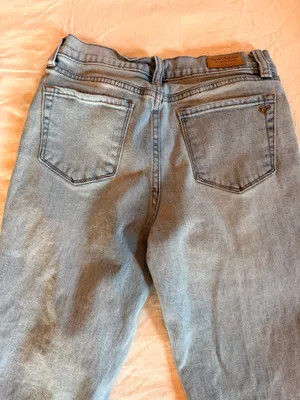 Velvet Heart Dezi Mid Rise Straight Leg Jeans 27 Light Wash Raw Hem Front Seam thumbnail 4