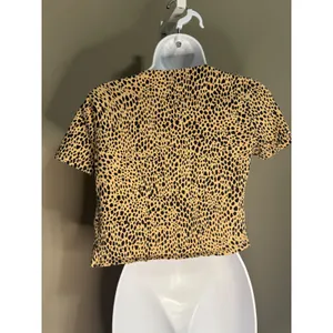 Brandy Melville Leopard Print Tie-Front Crop Top‎ Indie Sleeze Coquette Y2K thumbnail 4