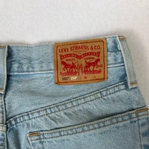 Levi’s 501 150th Anniversary Edition Womens 24 x 30Floral Patch Button Fly Jeans thumbnail 8