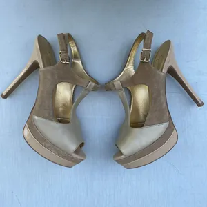 Jessica Simpson Nude Elso Dusty Taupe Open Toe Leather Suede T-Strap Heels thumbnail 4