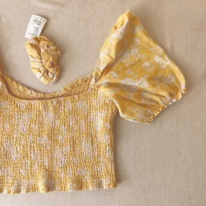 Abercrombie & Fitch Smocked Floral Puff Sleeve Top Women Large Yellow thumbnail 2