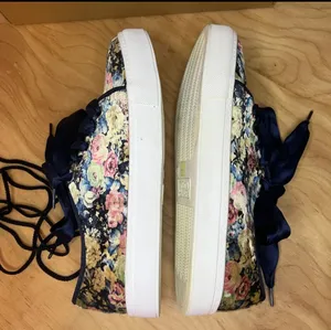 Blue Velvdet Floral Sneakers, Extra Laces thumbnail 8