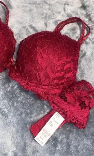 Red Lace Bra Size 32 A thumbnail 2