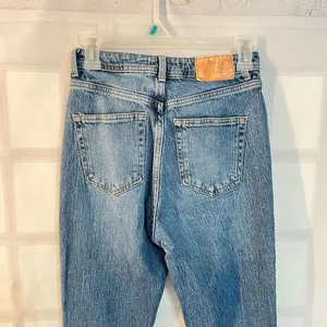 Zara high waisted button fly slit leg frayed hem size 2 thumbnail 7