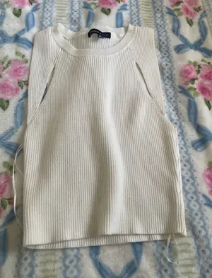 Kendall & Kylie Cream Ribbed Sleeveless Knit Top thumbnail 1