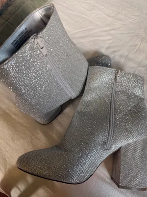 Madden Girl Byrng Silver Glitter Block Heel Ankle Booties Women’s 9 thumbnail 1