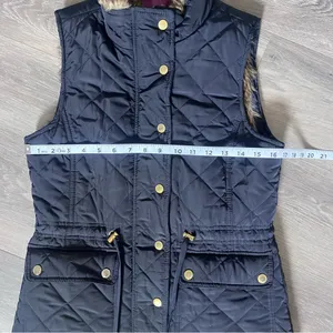 Navy faux fur lined puffer vest with gold detail Small thumbnail 6