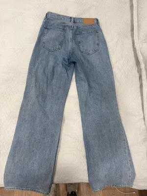 Aritzia Jeans Denim Forum High-Rise thumbnail 2