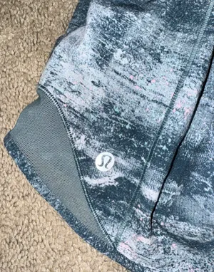 Lululemon Hotty Hot Shorts 4” thumbnail 3