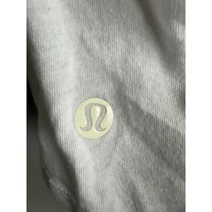 Lululemon White Muscle Tank Top Scoop Neck Relaxed Fit Size 8 thumbnail 5