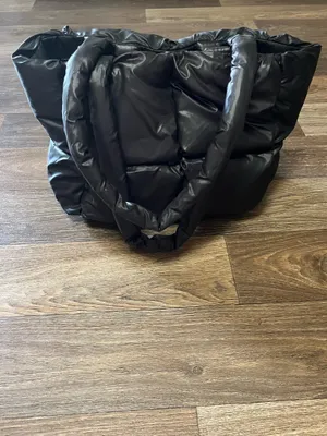 Black puffer bag thumbnail 2