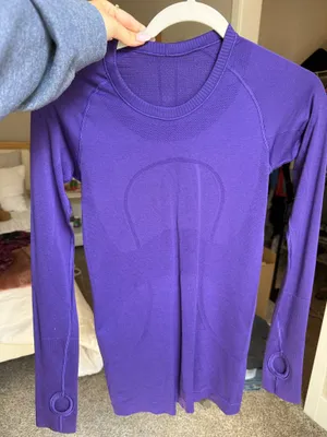 Lululemon Long Sleeve thumbnail 1