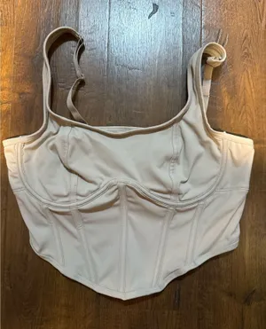Gilly Hicks Top Crop thumbnail 1