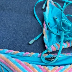 Triangl Bikini thumbnail 2