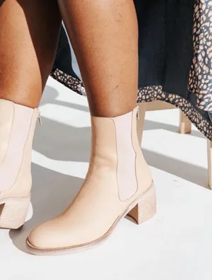 Free People Leather Chelsea Booties - accepting offers thumbnail 1