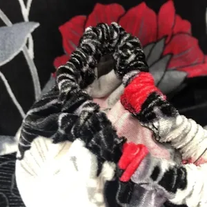 New Madison Leigh red black floral velvet dress thumbnail 4