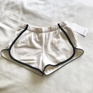 Lululemon Scuba Mid-Rise Oversized Short 3" Trim Light Ivory / Black NWT thumbnail 5