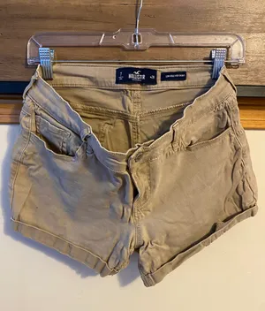 Hollister Tan Khaki Low-Rise Midi Shorts thumbnail 2