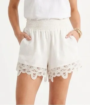 American Eagle White Lace Trim Shorts XS Boho Smocked Waist Lightweight‎ thumbnail 1